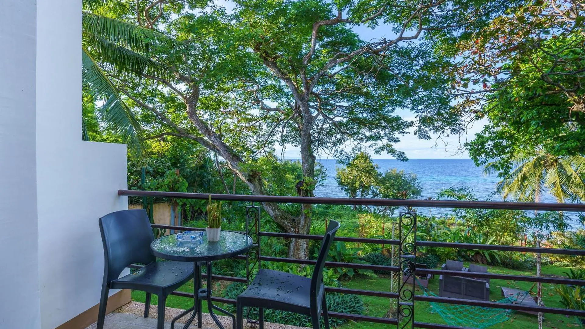 Oceanside 2 Bedroom House, 100Mbps Wifi Panglao