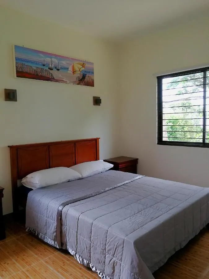 Сasa de vacaciones Oceanside 2 Bedroom House, 100Mbps Wifi Panglao